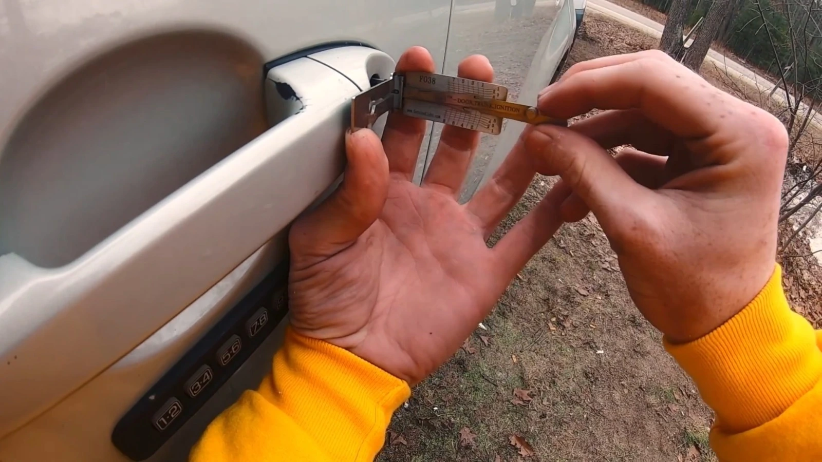 Mobile automotive locksmith service in Charlotte, NC
